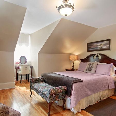 The Dawson House Bed & Breakfast Charlottetown Bagian luar foto