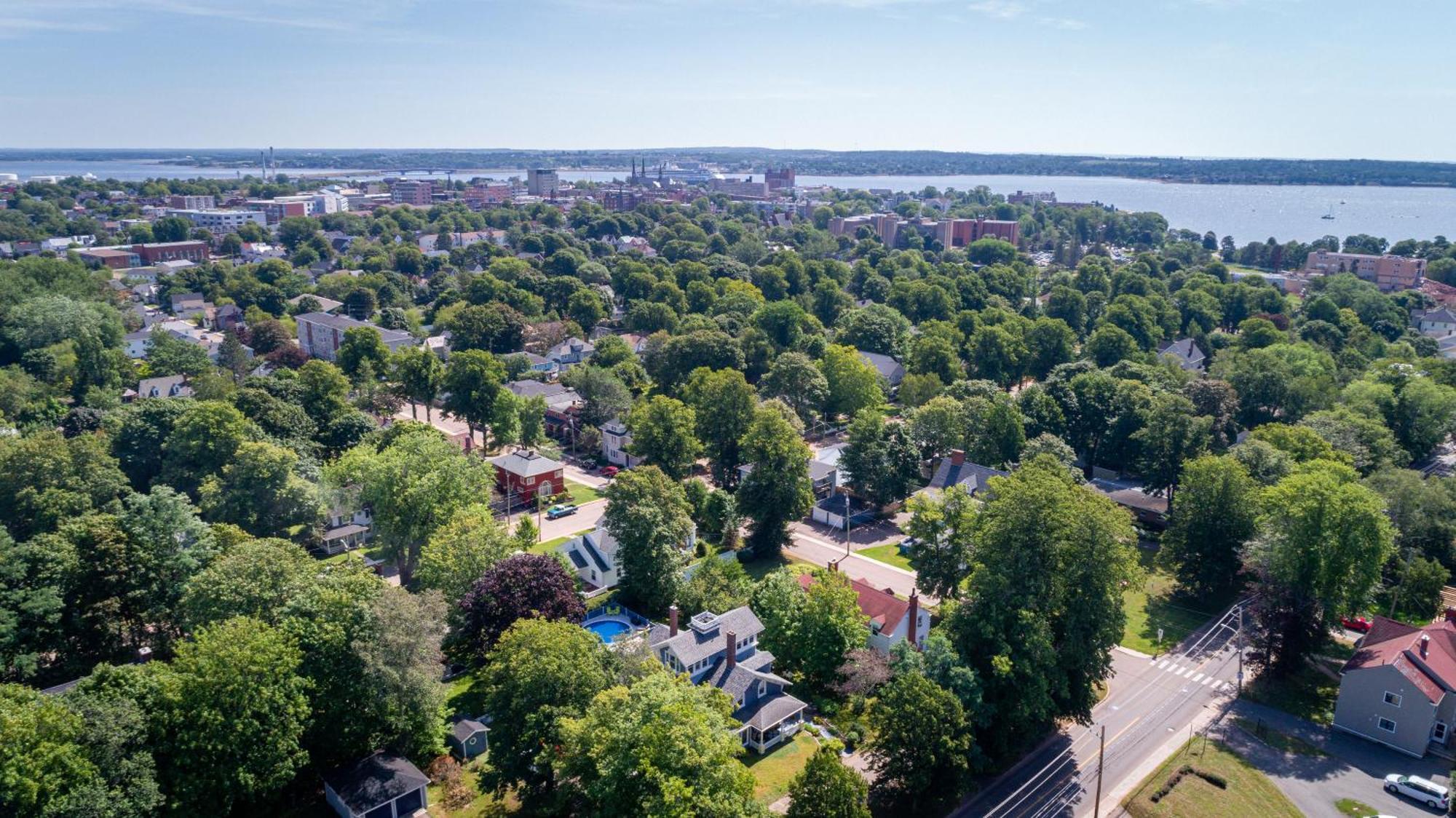 The Dawson House Bed & Breakfast Charlottetown Bagian luar foto