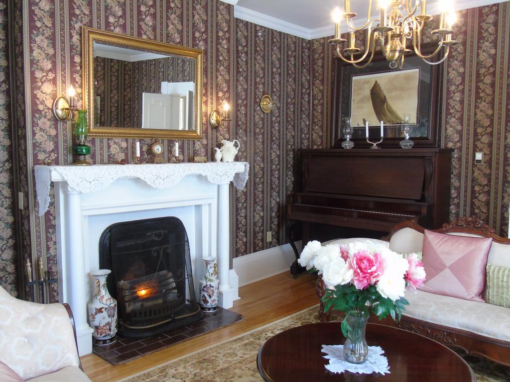 The Dawson House Bed & Breakfast Charlottetown Bagian luar foto
