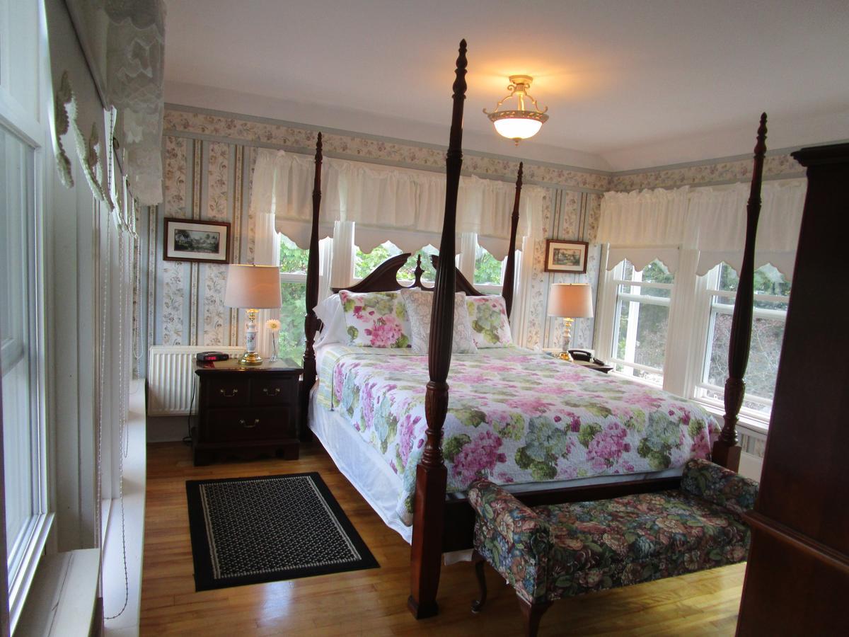 The Dawson House Bed & Breakfast Charlottetown Bagian luar foto